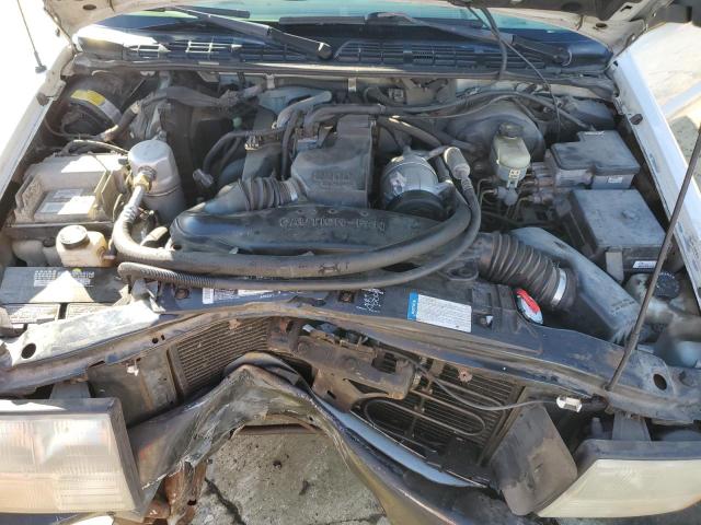 1GTCS1444WK511024 - 1998 GMC SONOMA WHITE photo 11