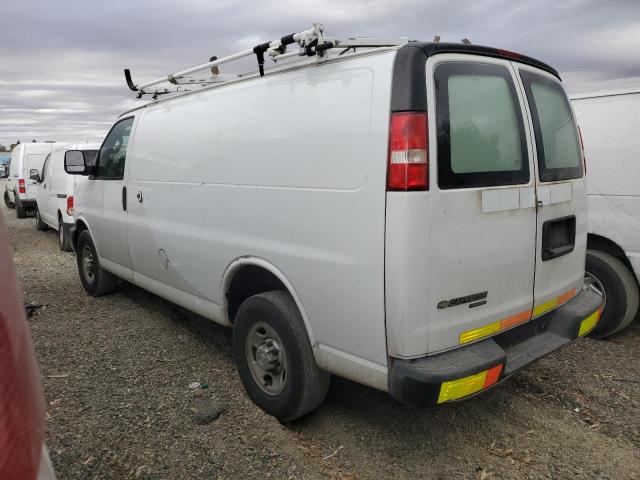 1GCWGAFF1G1235504 - 2016 CHEVROLET EXPRESS G2 WHITE photo 2