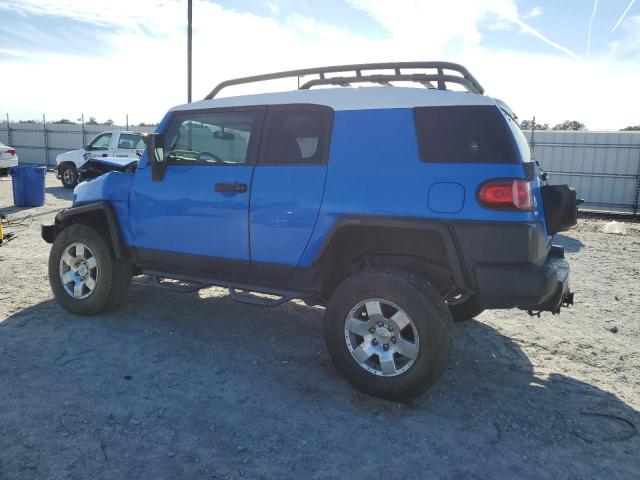 JTEBU11F970031680 - 2007 TOYOTA FJ CRUISER BLUE photo 2