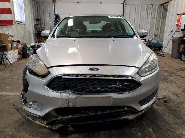 1FADP3F23GL248572 - 2016 FORD FOCUS SE SILVER photo 5