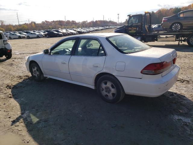 1HGCG16502A021222 - 2002 HONDA ACCORD EX WHITE photo 2