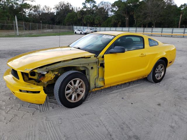 1ZVFT80N365207549 - 2006 FORD MUSTANG YELLOW photo 1
