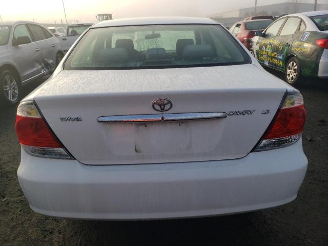 4T1BE32K35U614594 - 2005 TOYOTA CAMRY LE WHITE photo 6