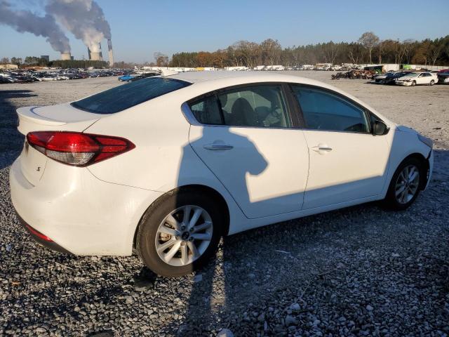 3KPFL4A73HE108362 - 2017 KIA FORTE LX WHITE photo 3