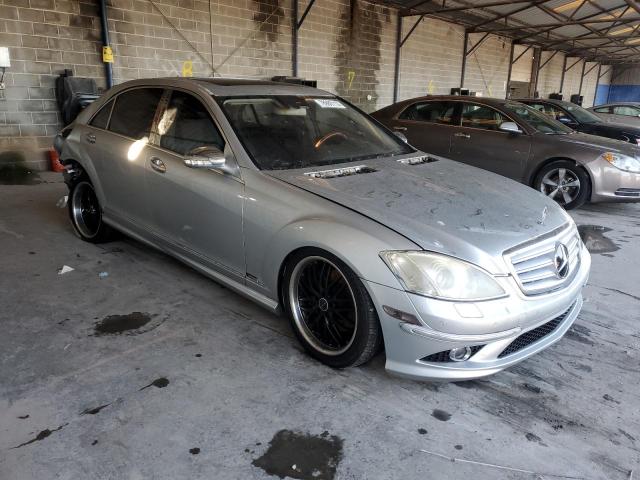 WDDNG71X68A208305 - 2008 MERCEDES-BENZ S 550 SILVER photo 4