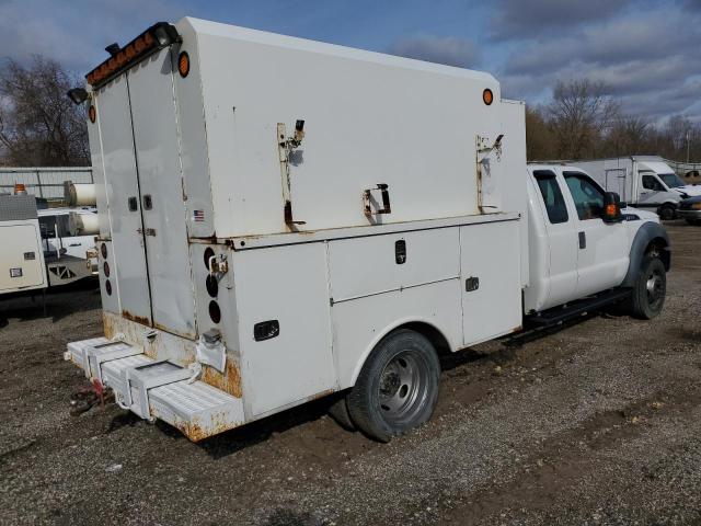 1FD9X4HY5BEB32029 - 2011 FORD F450 SUPER DUTY WHITE photo 3