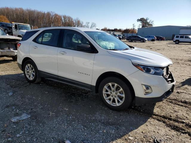 2GNAXHEV9J6138994 - 2018 CHEVROLET EQUINOX LS WHITE photo 4