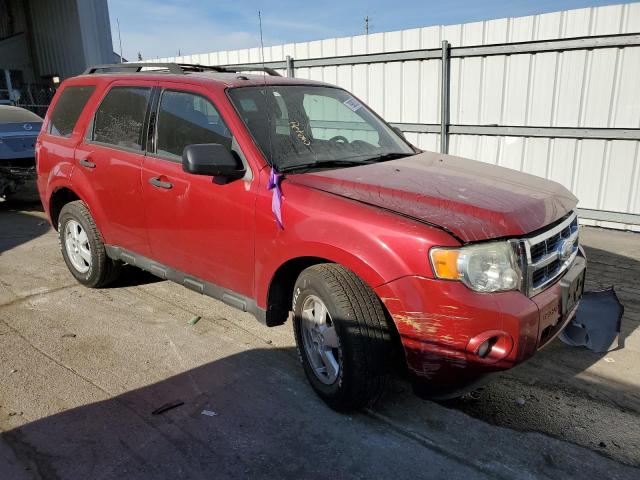 1FMCU0DG9AKD16085 - 2010 FORD ESCAPE XLT MAROON photo 4