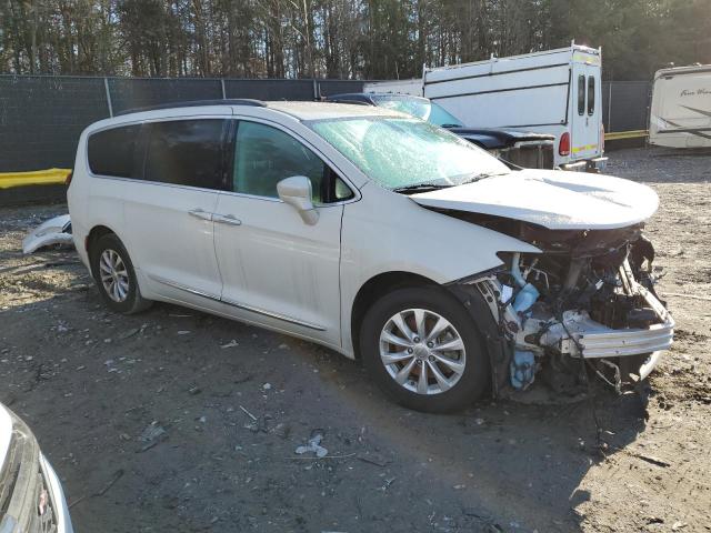 2C4RC1BG7HR748180 - 2017 CHRYSLER PACIFICA TOURING L WHITE photo 4
