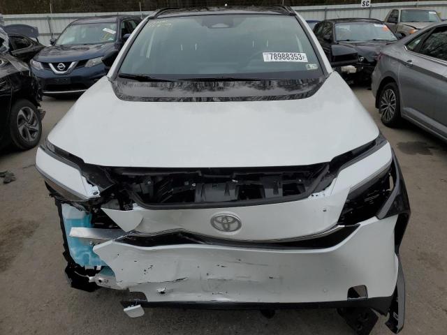 JTMABACAXPA008961 - 2023 TOYOTA BZ4X XLE WHITE photo 5