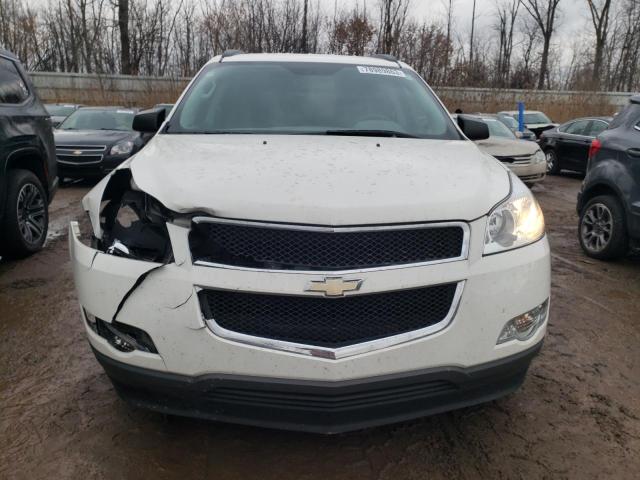 1GNKREED2CJ375160 - 2012 CHEVROLET TRAVERSE LS WHITE photo 5