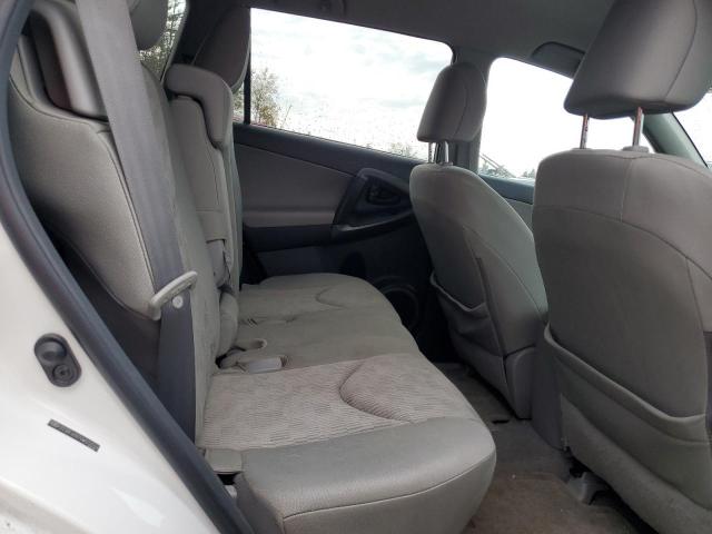 2T3BF4DV7CW222555 - 2012 TOYOTA RAV4 WHITE photo 11