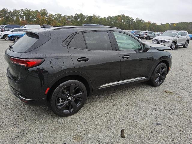 LRBFZNR44PD078124 - 2023 BUICK ENVISION ESSENCE შავი ფოტო 3