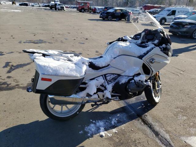 WB10L0307M6E52582 - 2021 BMW R 1250 RT WHITE photo 4