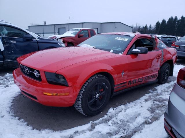 1ZVHT80N865233346 - 2006 FORD MUSTANG RED photo 1