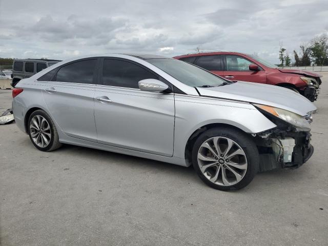 5NPEC4AB1DH670251 - 2013 HYUNDAI SONATA SE SILVER photo 4