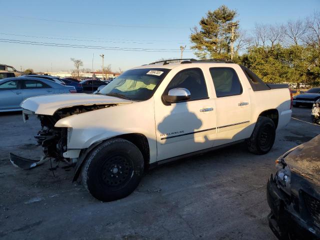 3GNVKGE06AG239641 - 2010 CHEVROLET AVALANCHE LTZ WHITE photo 1