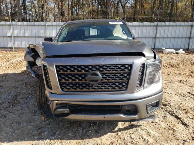 1N6AA1E64JN551814 - 2018 NISSAN TITAN SV GRAY photo 5