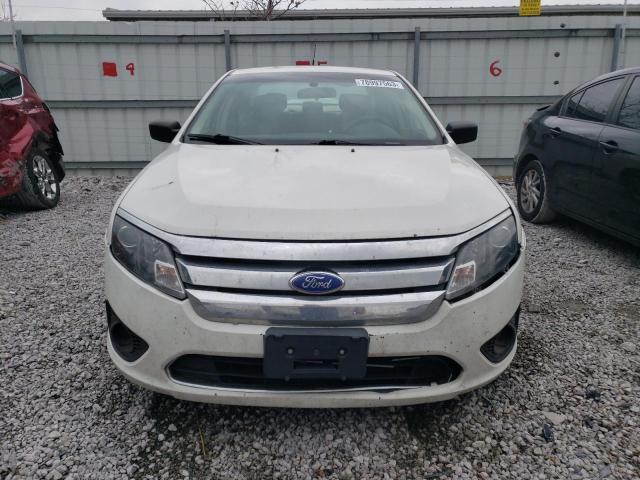 3FAHP0GAXBR268446 - 2011 FORD FUSION S WHITE photo 5