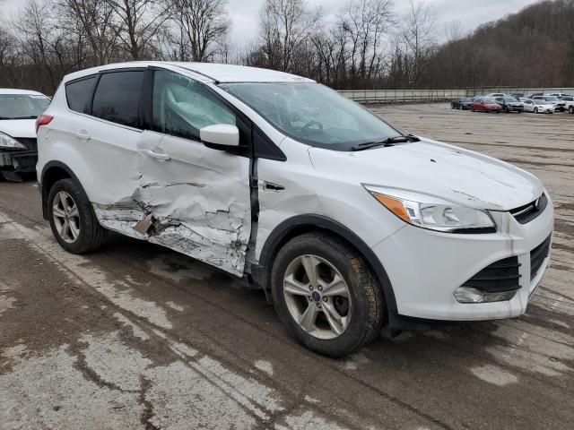 1FMCU9GX3GUC37377 - 2016 FORD ESCAPE SE WHITE photo 4