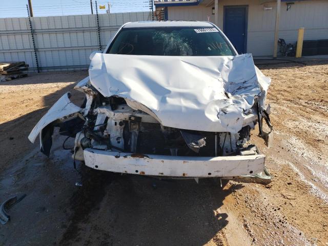 2G1WB5E31E1188309 - 2014 CHEVROLET IMPALA LIM LT WHITE photo 5