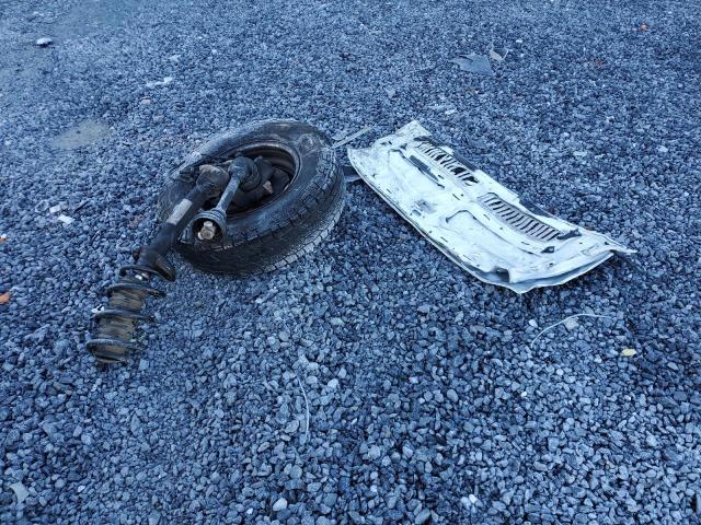 3C6TRVAG7JE104917 - 2018 RAM PROMASTER 1500 STANDARD WHITE photo 12