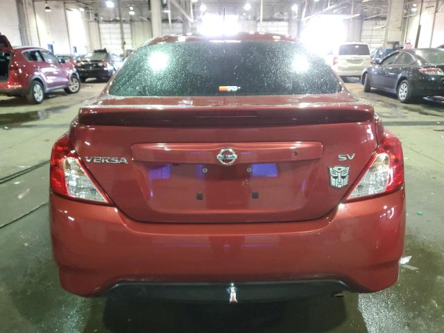 3N1CN7AP3JL882467 - 2018 NISSAN VERSA S RED photo 6