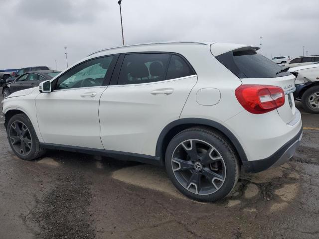 WDCTG4GB5JJ504847 - 2018 MERCEDES-BENZ GLA 250 4MATIC WHITE photo 2