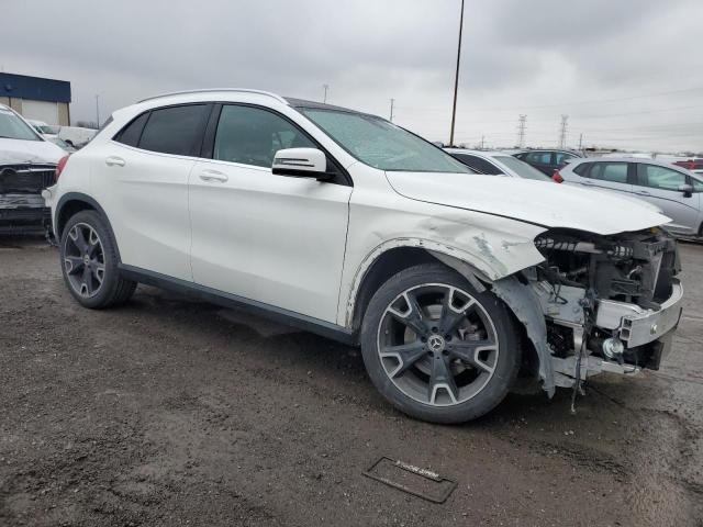 WDCTG4GB5JJ504847 - 2018 MERCEDES-BENZ GLA 250 4MATIC WHITE photo 4