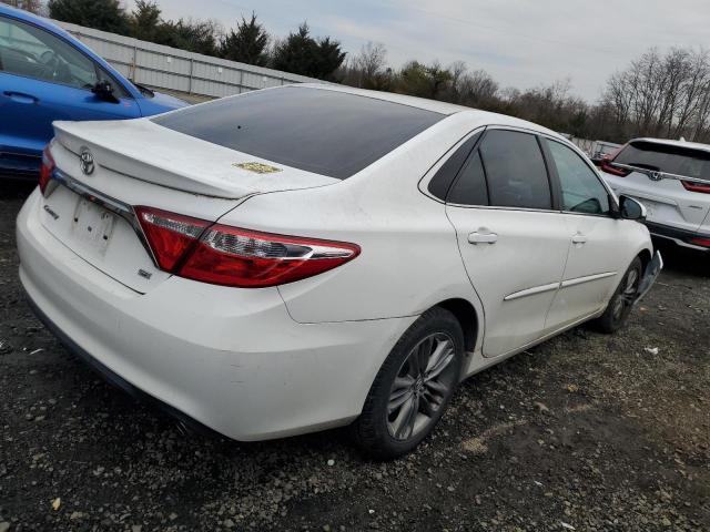 4T1BF1FK2HU644492 - 2017 TOYOTA CAMRY LE WHITE photo 3