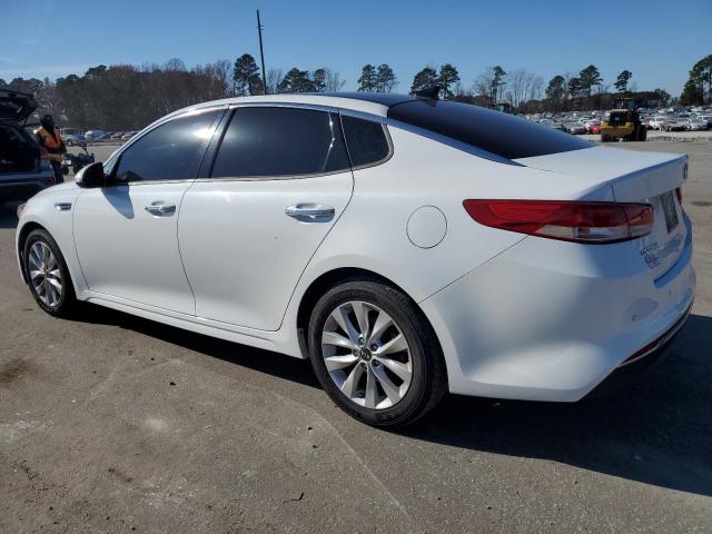 5XXGU4L33GG104720 - 2016 KIA OPTIMA EX WHITE photo 2