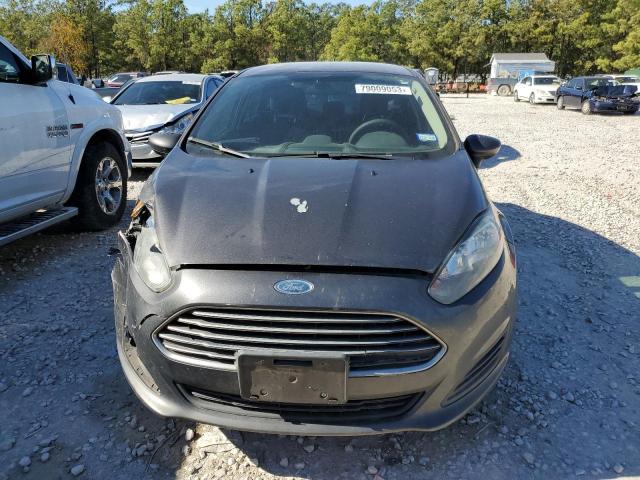 3FADP4BJ0HM166110 - 2017 FORD FIESTA SE GRAY photo 5