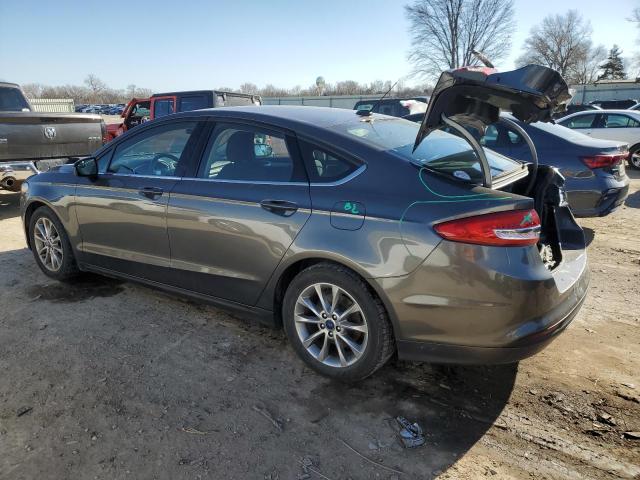 3FA6P0HD2HR342810 - 2017 FORD FUSION SE GRAY photo 2