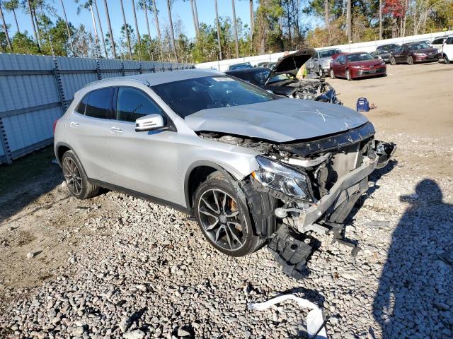 WDCTG4EB9GJ217068 - 2016 MERCEDES-BENZ GLA 250 BEIGE photo 4