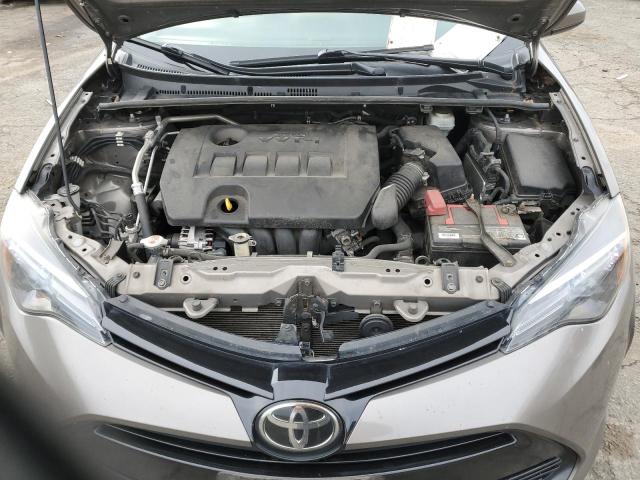 2T1BURHEXJC064085 - 2018 TOYOTA COROLLA L GRAY photo 11