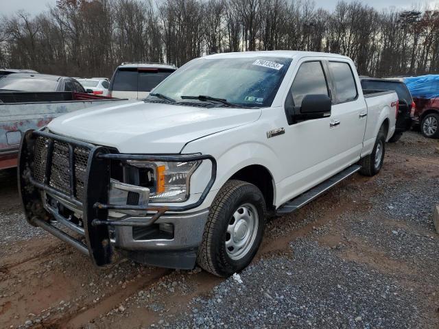 1FTFW1E5XJFD81776 - 2018 FORD F150 SUPERCREW WHITE photo 1