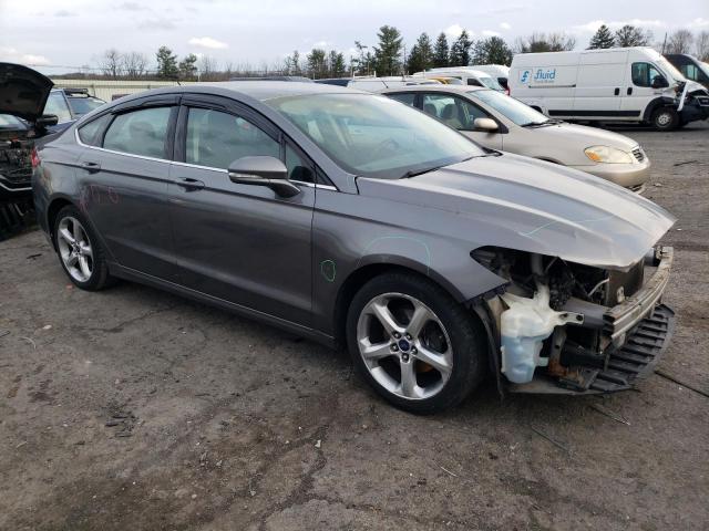 1FA6P0H7XE5359296 - 2014 FORD FUSION SE GRAY photo 4