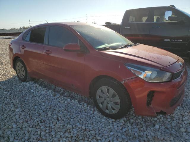 3KPA24AB8KE172518 - 2019 KIA RIO S RED photo 4