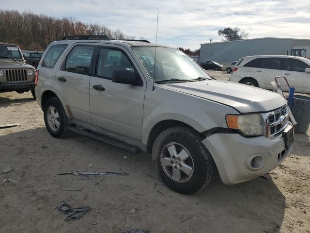 1FMCU02779KA22411 - 2009 FORD ESCAPE XLS GOLD photo 4