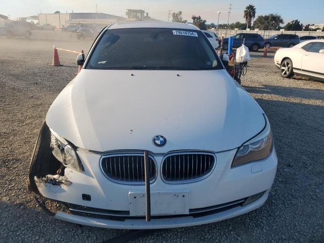 WBANU5C54AC126048 - 2010 BMW 528 I WHITE photo 5