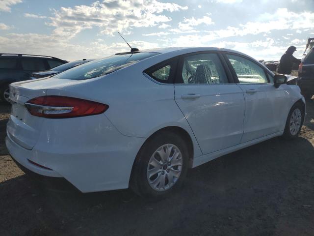 3FA6P0G79KR286304 - 2019 FORD FUSION S WHITE photo 3