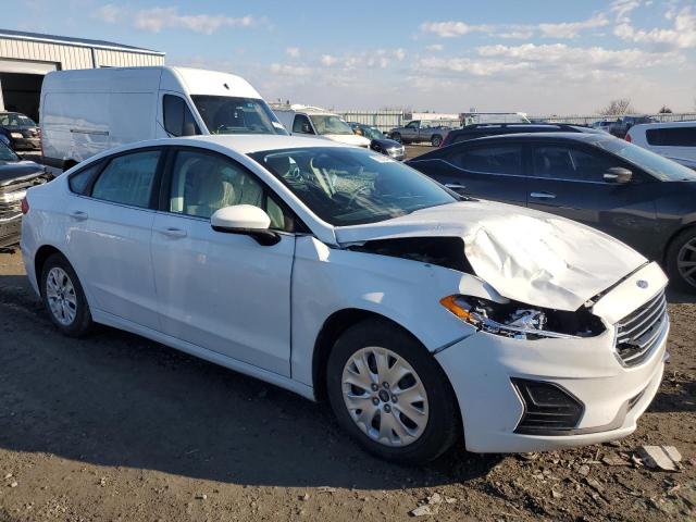 3FA6P0G79KR286304 - 2019 FORD FUSION S WHITE photo 4