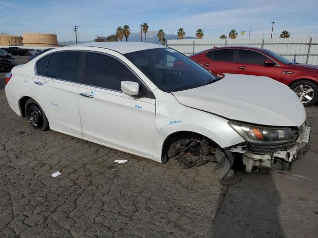 1HGCR2F32DA032403 - 2013 HONDA ACCORD LX WHITE photo 4