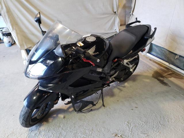 JH2RC46019K100064 - 2009 HONDA VFR800 BLACK photo 2