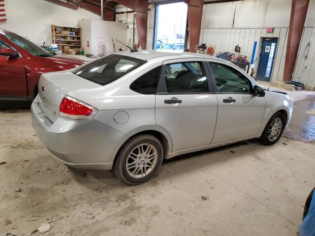 1FAHP35N89W221866 - 2009 FORD FOCUS SE SILVER photo 3