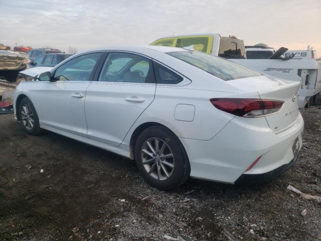 5NPE24AF3JH693399 - 2018 HYUNDAI SONATA SE WHITE photo 2