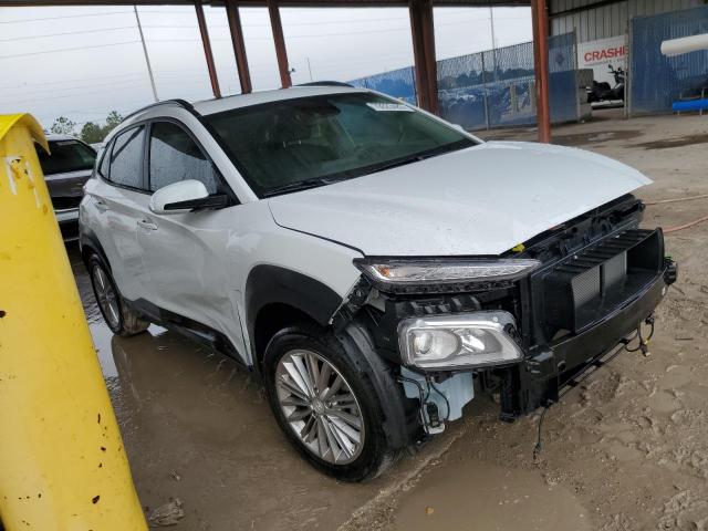 KM8K62AAXLU524517 - 2020 HYUNDAI KONA SEL PLUS WHITE photo 4