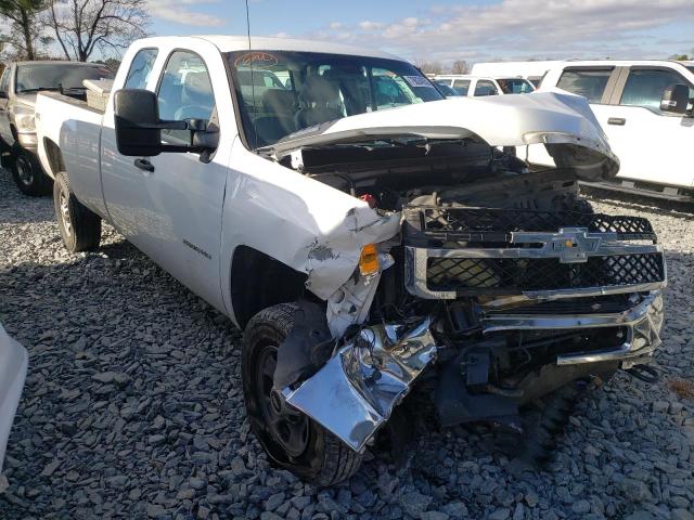 1GC2KVCG1CZ351668 - 2012 CHEVROLET SILVERADO K2500 HEAVY DUTY WHITE photo 4