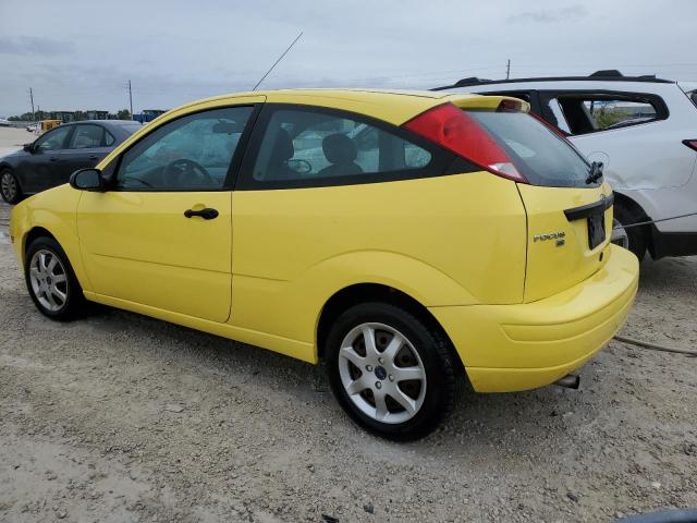 3FAFP31N05R152195 - 2005 FORD FOCUS ZX3 YELLOW photo 2