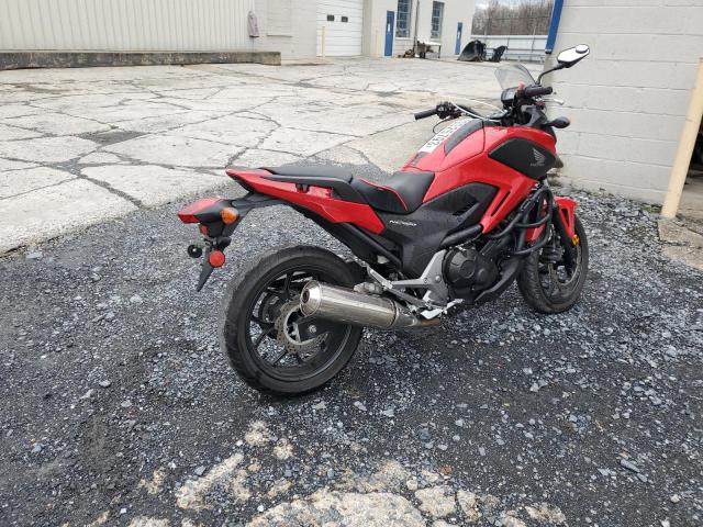 JH2RC6303EK000588 - 2014 HONDA NC700X RED photo 4